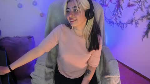   online show from January 25, 8:21 pm