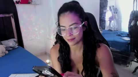 SamyHolbrook online show from July 11, 1:47 pm