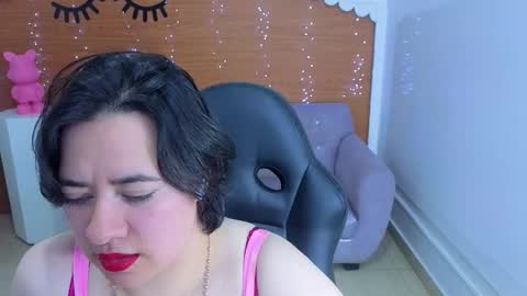 samythomas_t online show from March 18, 3:23 am