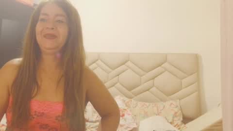Sanddi  online show from July 5, 10:44 am