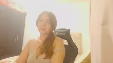 Sanddi  online show from July 10, 2:27 am