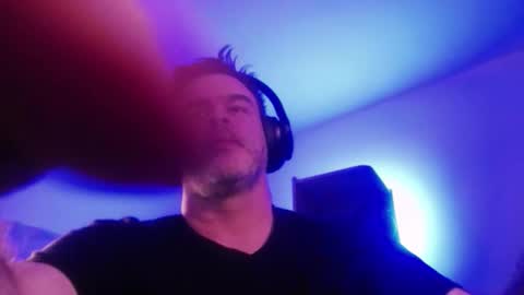 Sanders online show from November 5, 1:07 am