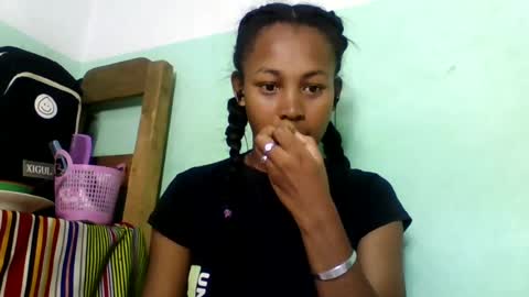 sandra1253099 online show from July 16, 2:20 pm