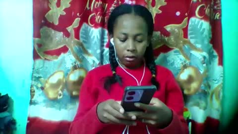 sandra1253099 online show from January 18, 5:00 pm