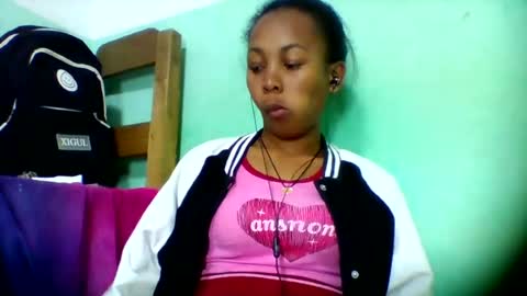 sandra1253099 online show from June 20, 9:26 am