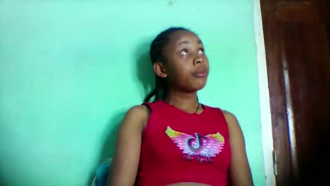 sandra1253099 online show from April 29, 7:13 am