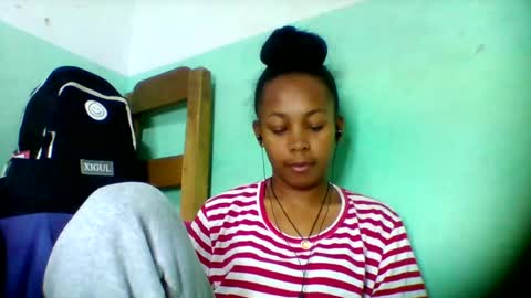 sandra1253099 online show from June 18, 9:14 am
