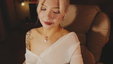 Sandy  online show from July 30, 1:56 pm