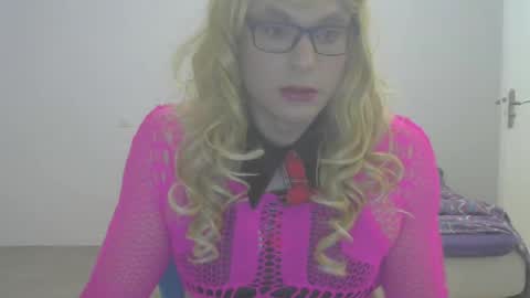 sandraclara online show from March 8, 1:50 am