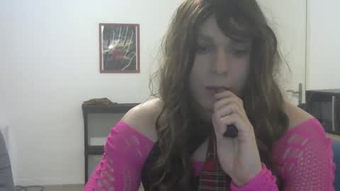 sandraclara online show from November 18, 6:55 pm