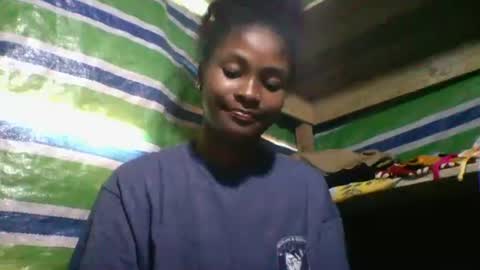 sandricaaa online show from April 22, 8:32 am