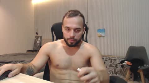 DeAlex online show from November 10, 3:59 pm