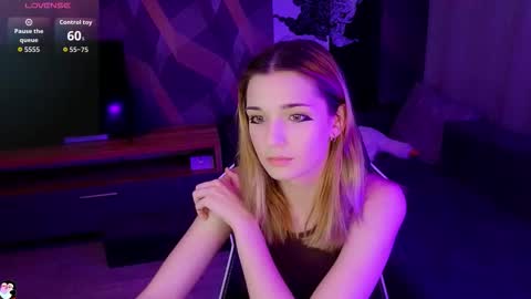 Snapshot of sandy_belle88 chatting on September 23, 6:36 pm sandy_belle88 online show from September 23, 6:36 pm