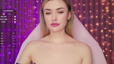 Snapshot of sandysweetie chatting on February 24, 3:02 am Sandy online show from February 24, 3:02 am