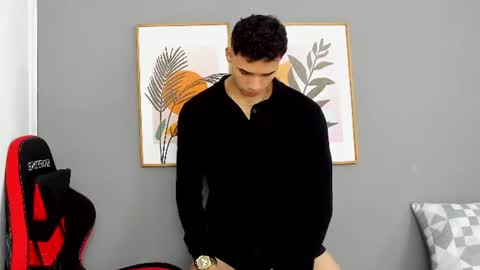 Maximo Santana online show from June 25, 2:11 pm