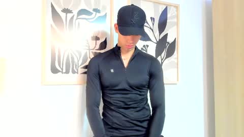 Maximo Santana online show from July 17, 1:57 pm