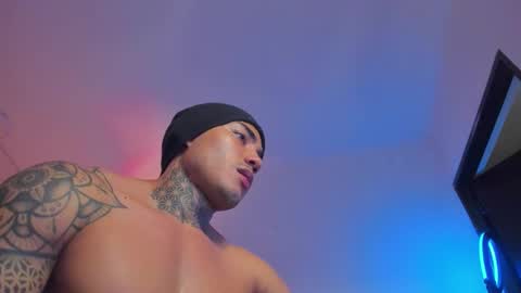 Santi Ferrer online show from December 20, 3:13 am