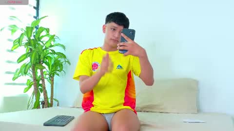 santi online show from July 11, 7:17 pm