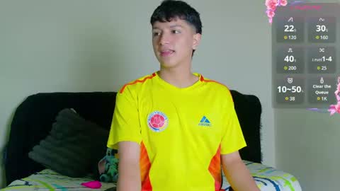 santi online show from July 3, 1:38 pm
