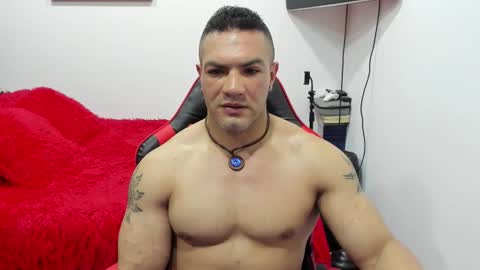 Snapshot of santi_pastori chatting on September 23, 7:09 pm santi_pastori online show from September 23, 7:09 pm