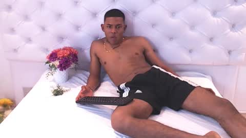 santi_runing online show from December 31, 3:20 pm