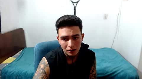 Snapshot of santi_ss chatting on September 22, 12:48 am santi_ss online show from September 22, 12:48 am