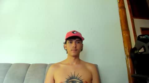 santi_twink19 online show from May 26, 4:24 pm