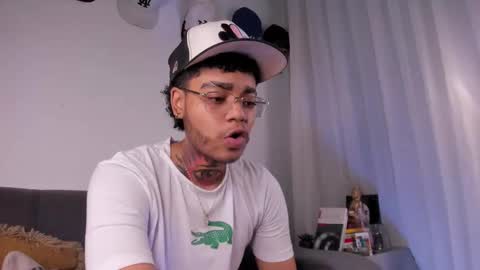 Santiago online show from November 22, 1:48 am