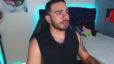 santiago_ferrerxx online show from May 19, 10:50 pm