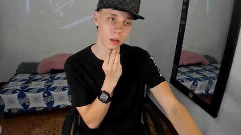 Julius Novachrono  online show from February 23, 9:22 am