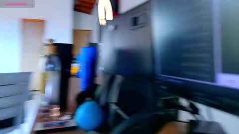 Santiago Seans online show from July 23, 4:48 pm