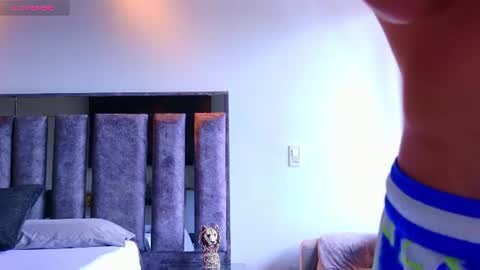 Santiago Seans online show from June 19, 3:07 pm