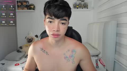 Mr. Santiago online show from April 28, 1:48 pm