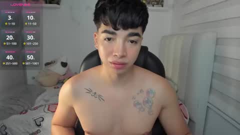 Mr. Santiago online show from June 20, 1:28 pm