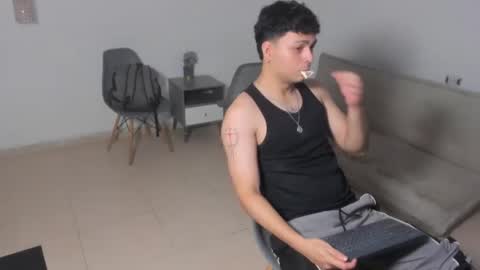 santy_stump online show from June 29, 9:47 pm