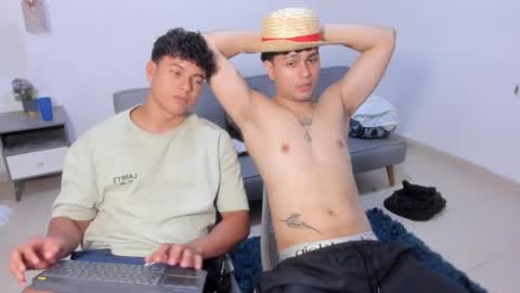 santy_stump online show from June 2, 11:29 pm