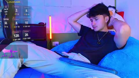 Snapshot of santyago_taylor chatting on September 25, 8:05 pm Santyago online show from September 25, 8:05 pm