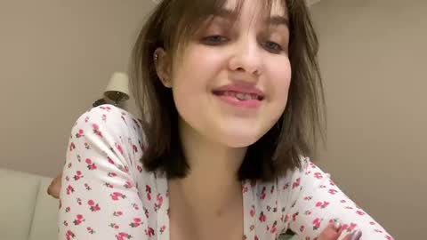 Anny online show from May 2, 11:32 pm