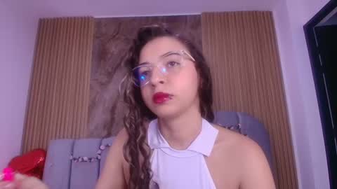 Sara online show from May 2, 12:00 pm