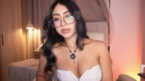 Sara  online show from July 12, 2:15 am