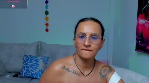   online show from April 30, 5:40 pm