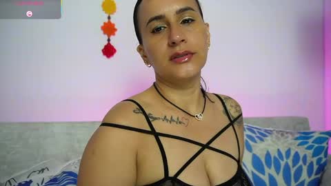   online show from March 12, 11:14 am