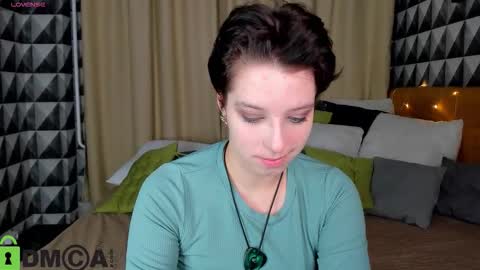 Sarah online show from November 24, 1:15 am