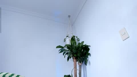 Sara Jules online show from June 4, 4:57 pm