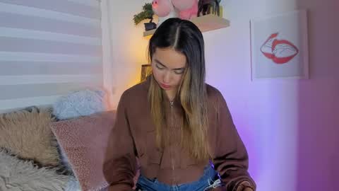   online show from May 3, 12:11 pm