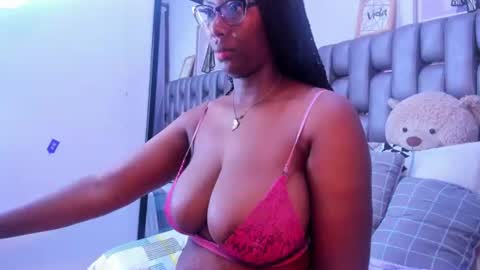 S A R A online show from July 10, 11:04 am