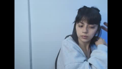 sara_mirandaaa online show from April 23, 2:52 am