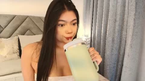 sara_owens7 online show from July 29, 1:49 am