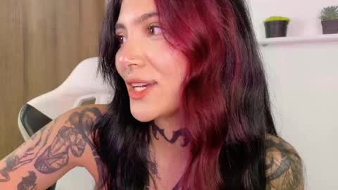 Sara online show from April 30, 5:40 pm