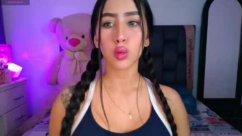 sara_stone03 online show from March 15, 9:07 pm